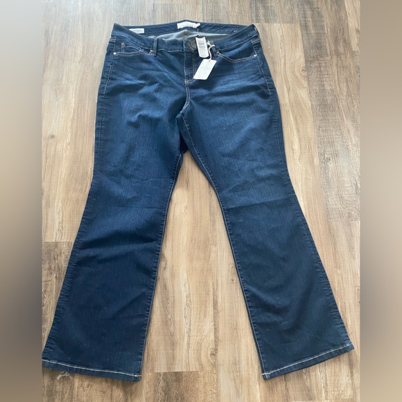 BNWT Size 22 Torrid Slim Boot Jeans - Picture 2 of 4